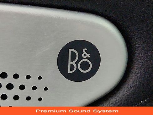 Used 2022 Ford Explorer Platinum w/ Technology Package image 36