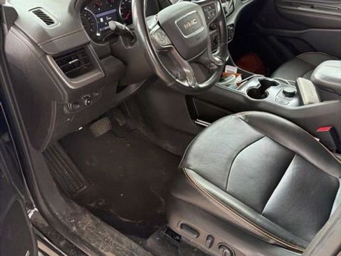 Used 2022 GMC Terrain AT4 w/ Infotainment Package II image 9