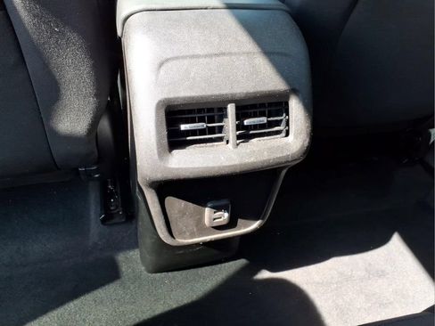 Used 2021 Chevrolet Equinox LT FWD image 11