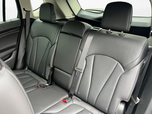 Used 2019 Buick Envision Essence image 12