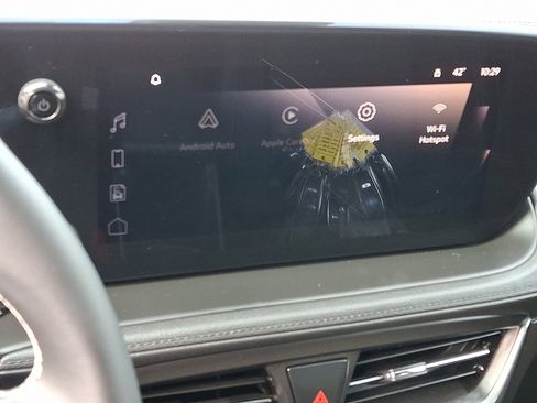 Used 2024 Buick Encore GX Preferred image 18