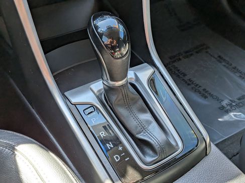 Used 2015 Hyundai Elantra GT w/ Option Group 02 FWD image 20
