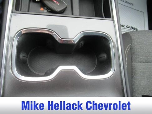 Used 2025 GMC Acadia Elevation FWD image 33