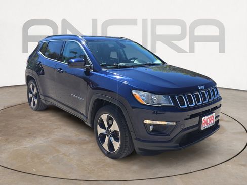 Used 2017 Jeep Compass Latitude w/ Popular Equipment Group image 4