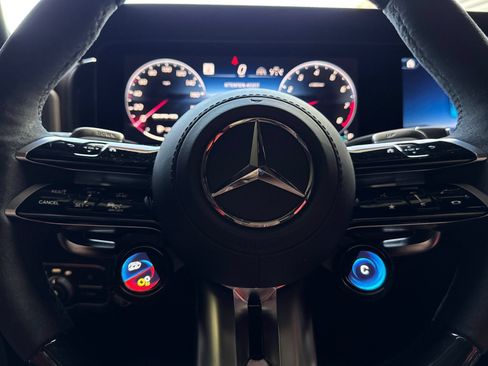 Used 2025 Mercedes-Benz G 63 AMG 4MATIC image 30