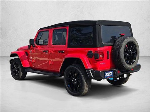 Used 2023 Jeep Wrangler Unlimited Sahara AWD/4WD image 8