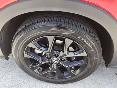 Used 2025 Honda HR-V Sport image 10