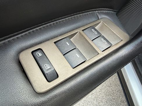 Used 2015 Lincoln MKX FWD w/ Equipment Group 102A image 13