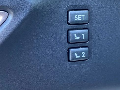 Used 2020 Subaru Ascent Limited w/ Technology Package AWD/4WD image 34