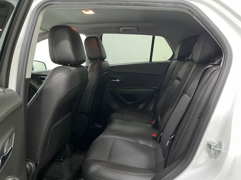 Used 2020 Chevrolet Trax LT w/ Driver Confidence Package image 29