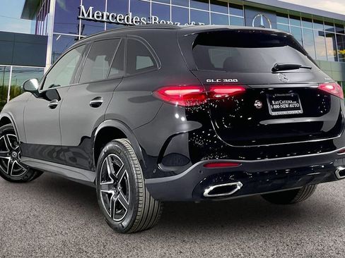 Used 2026 Mercedes-Benz GLC 300 4MATIC image 2