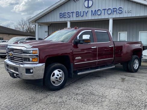 Used 2017 Chevrolet Silverado 3500 High Country w/ Duramax Plus Package image 31