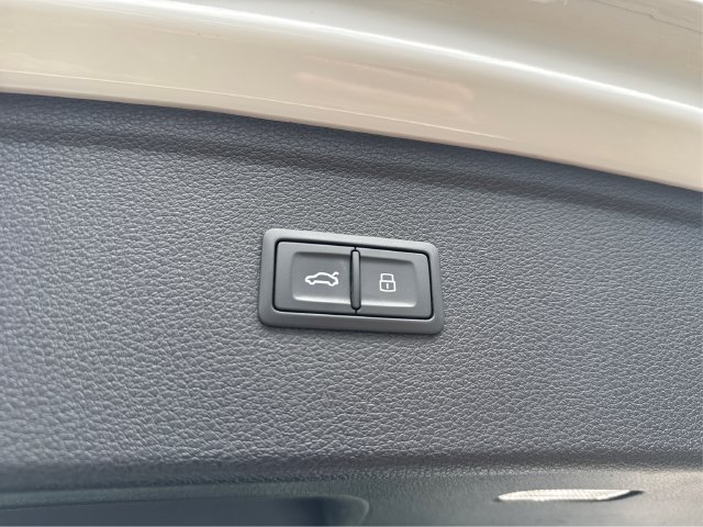 Used 2023 Audi Q5 2.0T Premium Plus AWD/4WD image 30