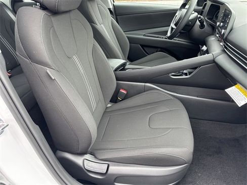 New 2026 Hyundai Elantra Blue image 13