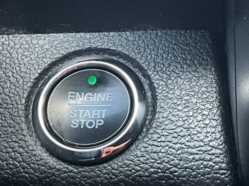 Used 2020 Ford Expedition Limited AWD/4WD image 24
