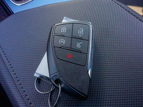 Used 2024 Chevrolet Equinox EV LT AWD/4WD image 21