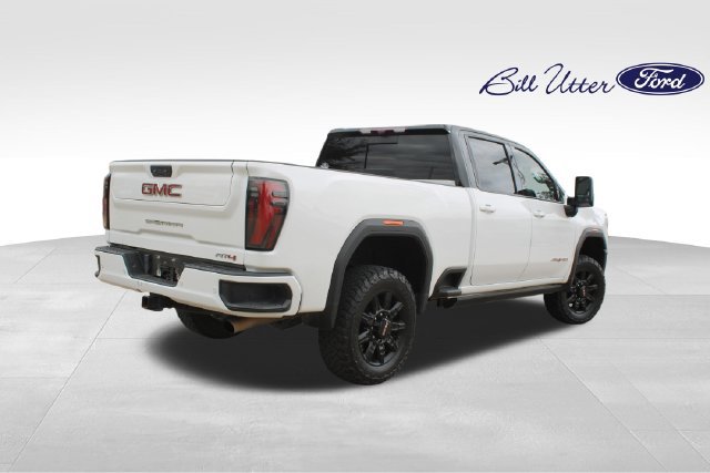 Used 2024 GMC Sierra 2500 AT4 w/ AT4 Premium Plus Package AWD/4WD image 5
