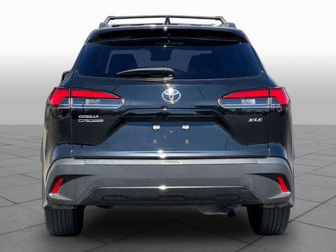 Used 2024 Toyota Corolla Cross XLE w/ Convenience Package image 5