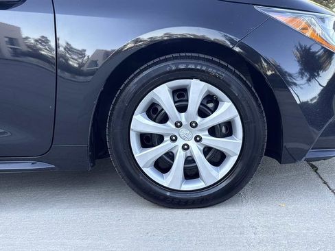 Used 2023 Toyota Corolla LE FWD image 9
