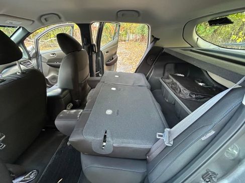 Used 2020 Nissan Leaf SV w/ SV All Weather Package image 32