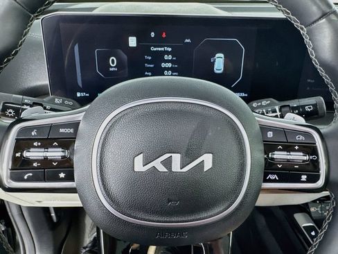 Used 2025 Kia Sorento SX Prestige AWD/4WD image 16