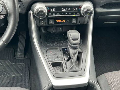 Used 2019 Toyota RAV4 XLE w/ Convenience Package AWD/4WD image 21