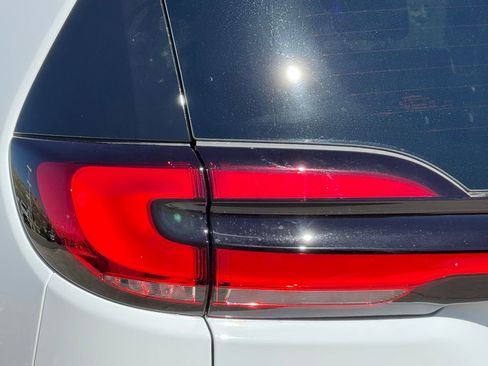 New 2026 Chrysler Pacifica Select w/ S Appearance Package image 9