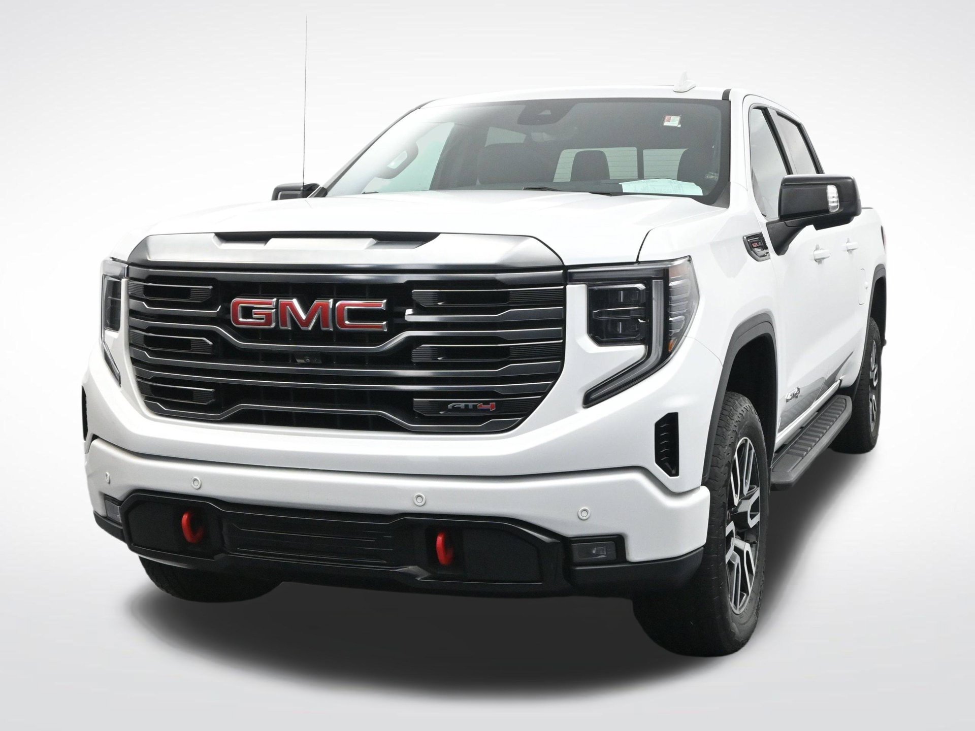 Used 2024 GMC Sierra 1500 AT4 w/ Technology Package AWD/4WD image 2