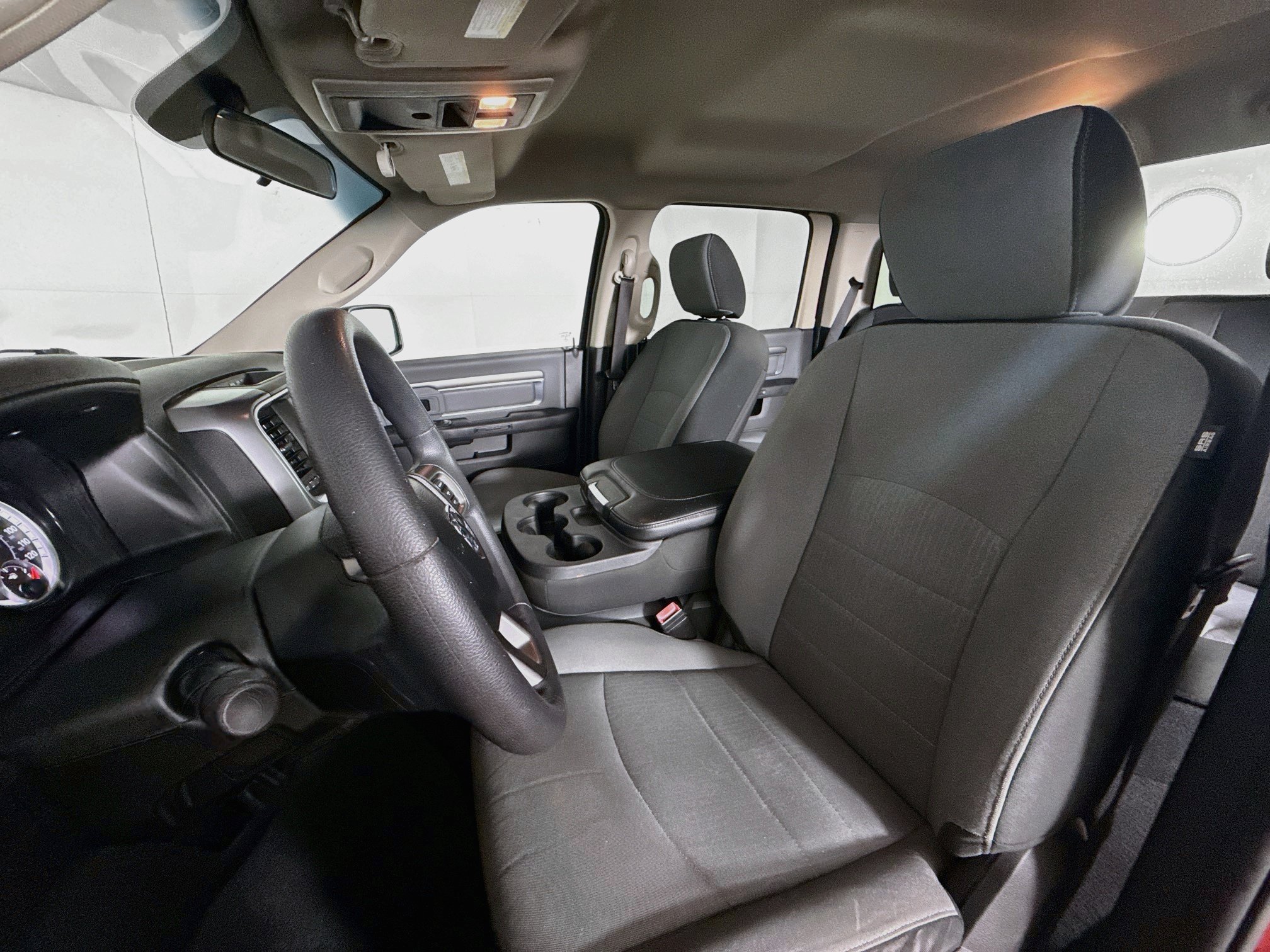 Used 2022 RAM 1500 Classic SLT RWD image 24