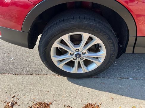 Used 2018 Ford Escape SEL FWD image 10