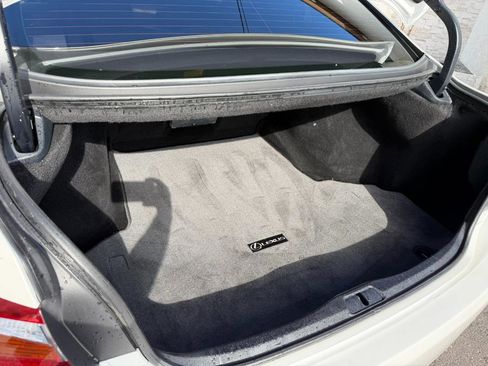 Used 2011 Lexus LS 460 AWD w/ Comfort Pkg image 44