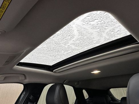 Used 2021 MAZDA CX-30 2.5 Turbo w/ Premium Package image 4