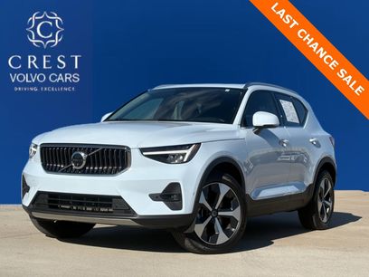 Certified 2025 Volvo XC40 B5 Plus