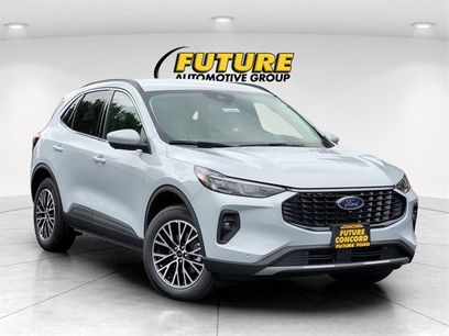 New 2025 Ford Escape Base w/ PHEV Premium Package