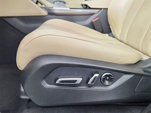 Used 2023 Acura MDX Technology image 11