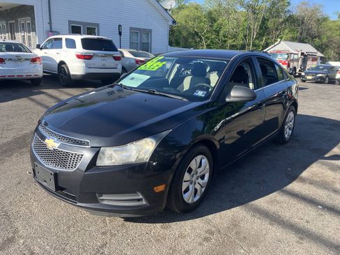 Used 2012 Chevrolet Cruze LS FWD image 3