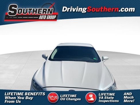 Used 2016 Ford Fusion SE FWD image 1