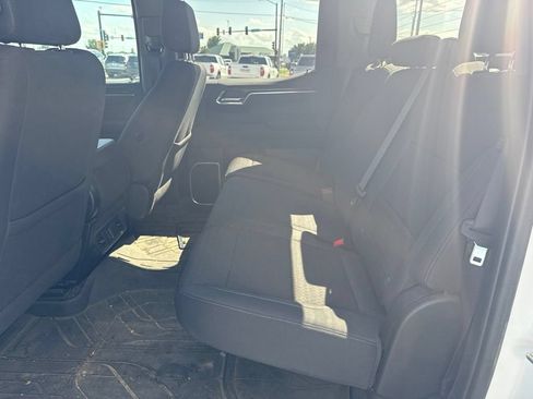 Used 2023 Chevrolet Silverado 1500 LT AWD/4WD image 11