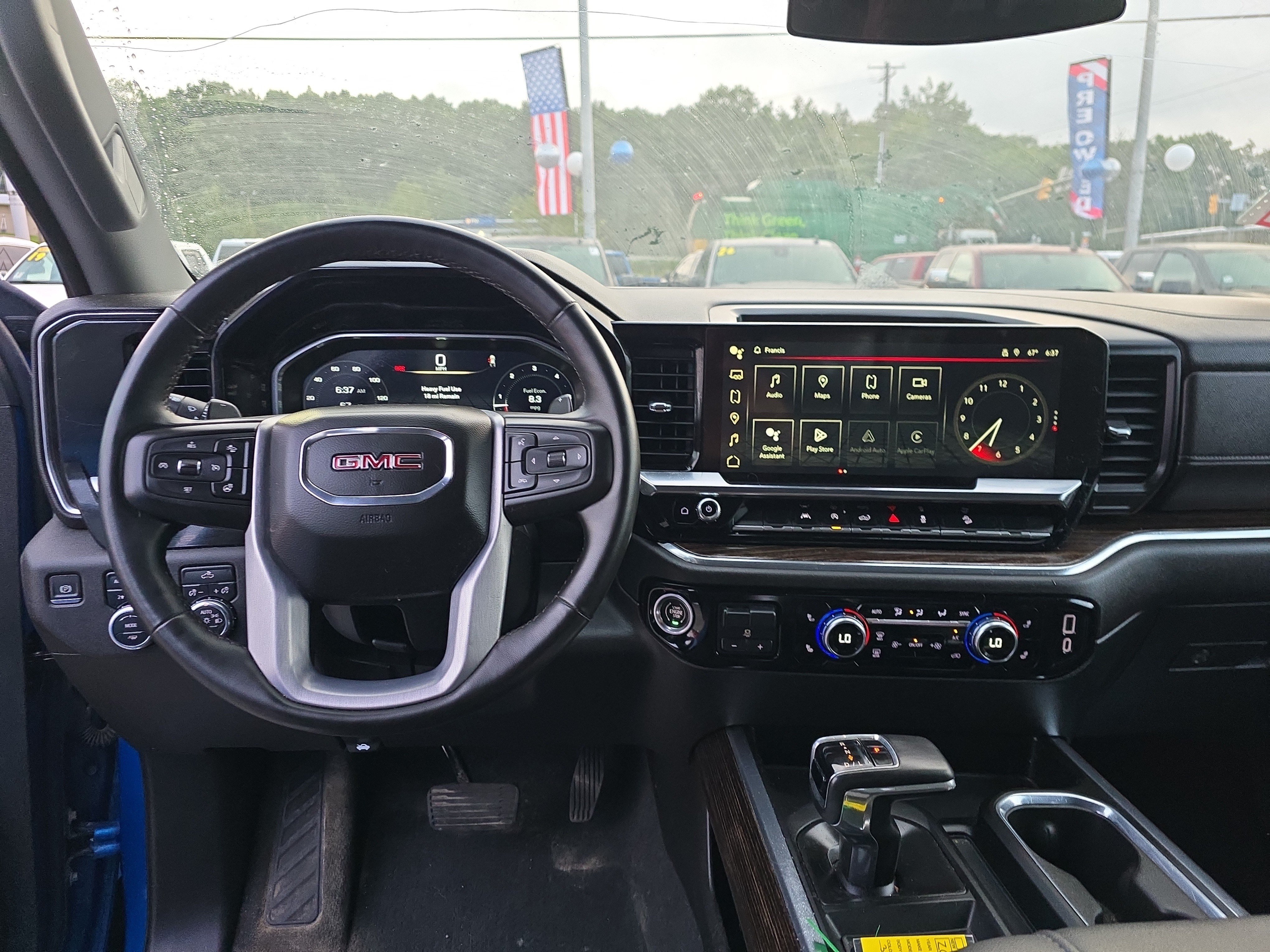 Used 2023 GMC Sierra 1500 Elevation w/ Preferred Package AWD/4WD image 17