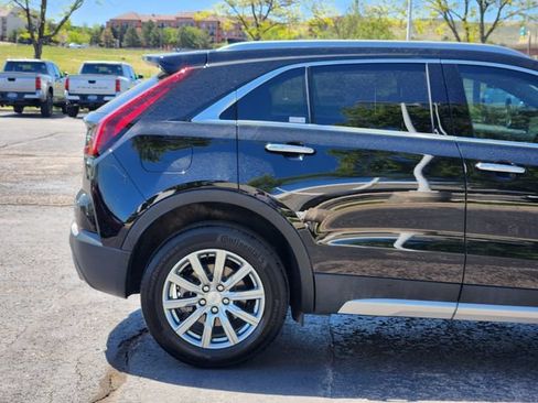 Used 2023 Cadillac XT4 Premium Luxury w/ Cold Weather Package FWD image 6