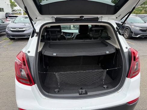 Used 2018 Buick Encore Essence AWD/4WD image 5