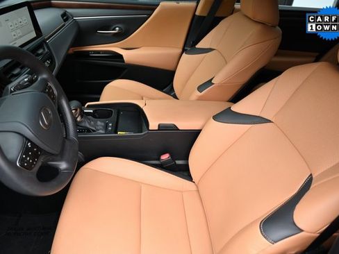 Used 2025 Lexus ES 300h w/ Premium Package image 8