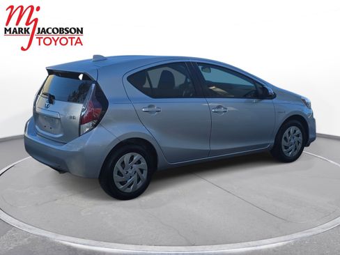 Used 2016 Toyota Prius C Four image 5