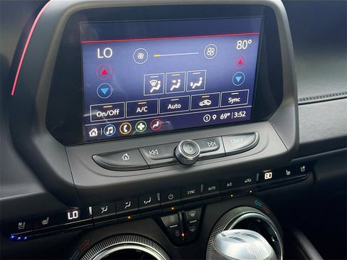 Used 2022 Chevrolet Camaro SS image 15