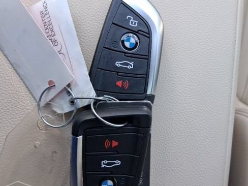 Used 2024 BMW 330i xDrive Sedan w/ Convenience Package AWD/4WD image 20