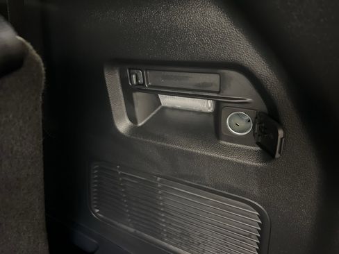 Certified 2025 Ford Explorer ST-Line image 36