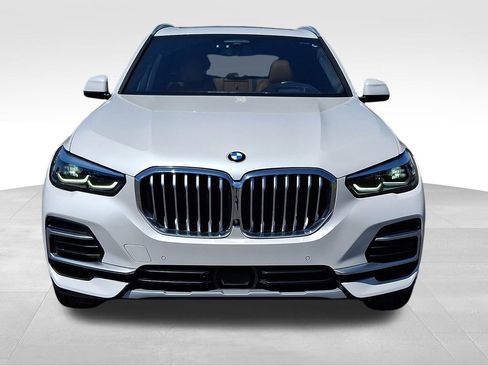 Used 2022 BMW X5 xDrive40i AWD/4WD image 2