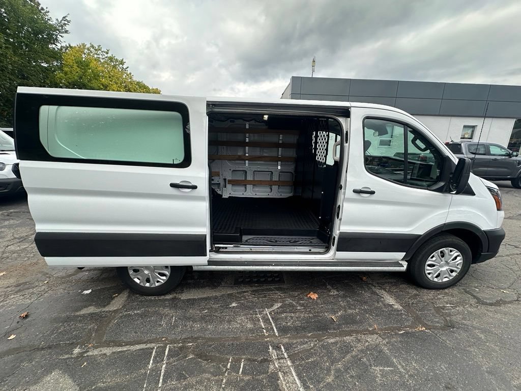 Used 2025 Ford Transit 250 Low Roof w/ Exterior Upgrade Package RWD image 6