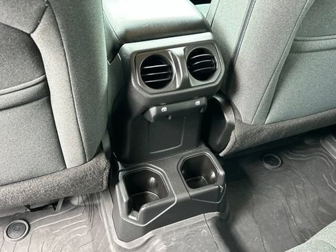 Used 2024 Jeep Wrangler Unlimited Sport AWD/4WD image 31