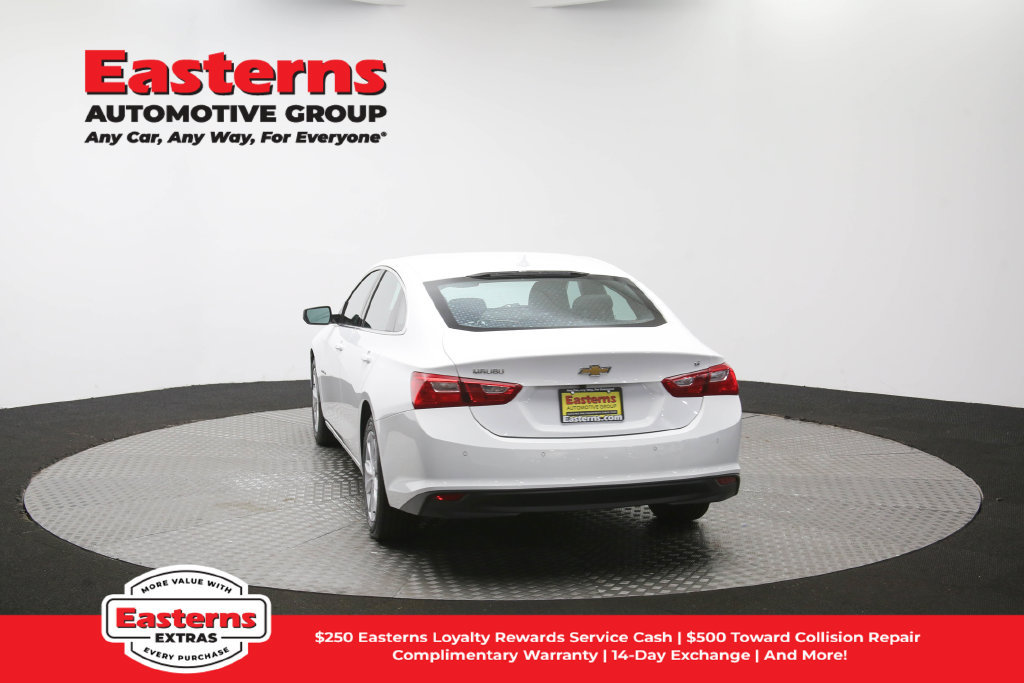 Used 2025 Chevrolet Malibu LT FWD image 38